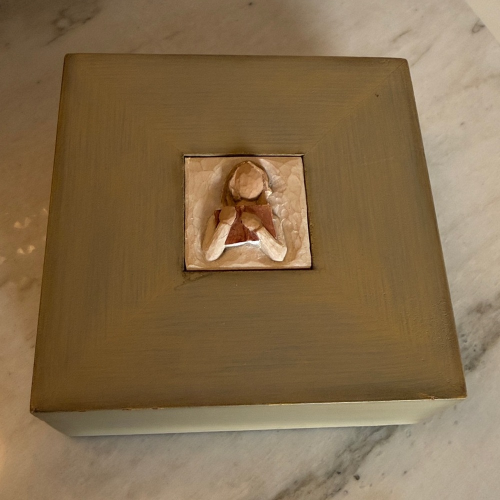 Willow Tree "Love of Learning" 2007 Memory Trinket Box By Susan Lordi Demdaco